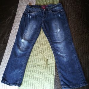 Destructed Jean Capris